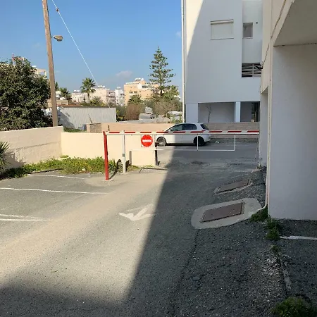 Lägenhet One And Two Bedroom With Beautiful Sea View *