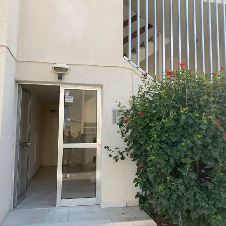 Lägenhet One And Two Bedroom With Beautiful Sea View *