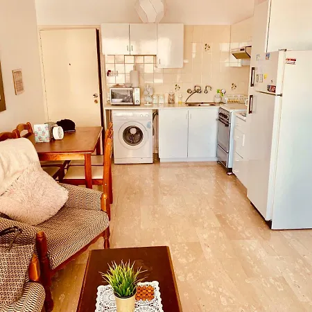 One And Two Bedroom With Beautiful Sea View Lägenhet