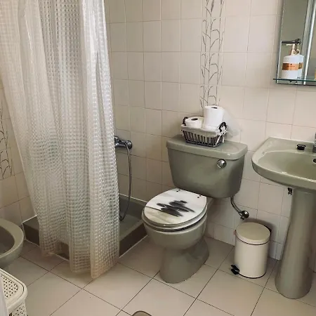 One And Two Bedroom With Beautiful Sea View Lägenhet Larnaca